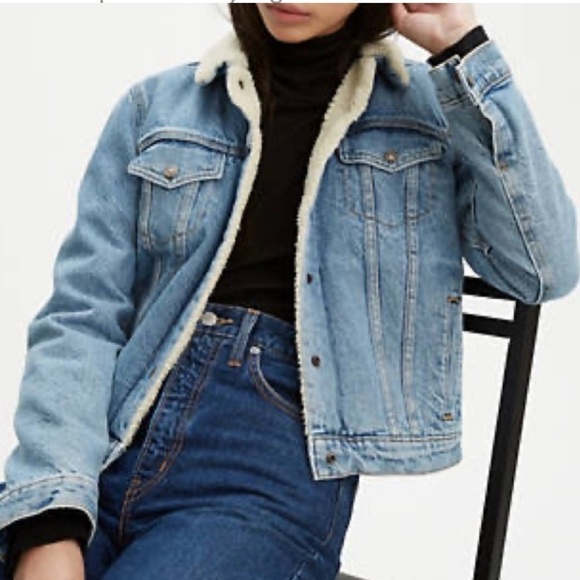 Levi’s Sherpa Lined Trucker Denim Jacket - Picture 1 of 12